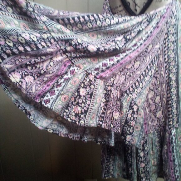 Altar'd State Blouse M Cut-Out Short Bell Sleeve Flowing Floral Colorful - Picture 6 of 15